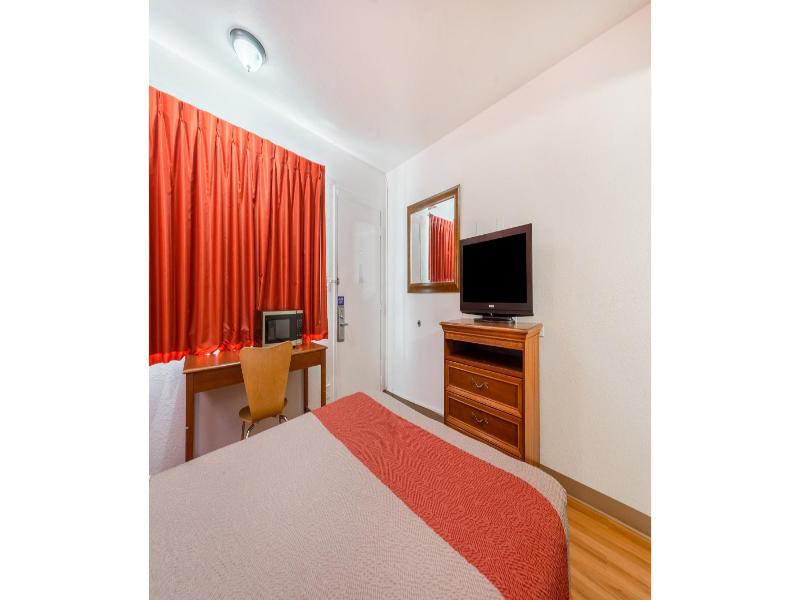 Motel 6 Dayton, OH image
