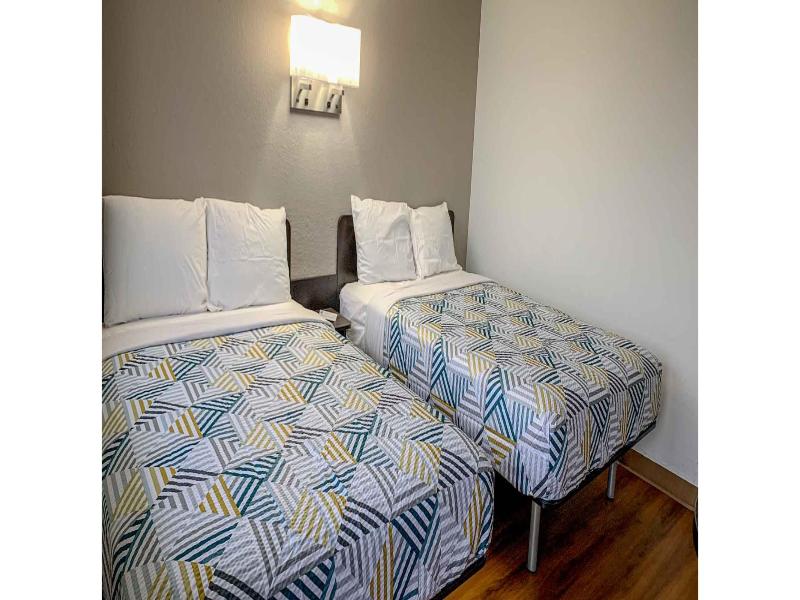 Motel 6 Dayton, OH image