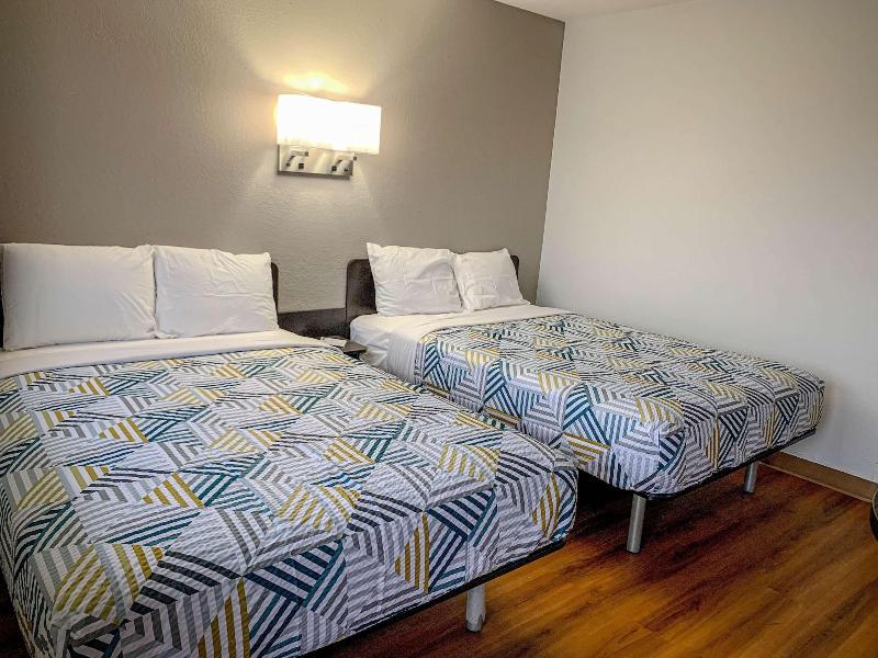 Motel 6 Dayton, OH image