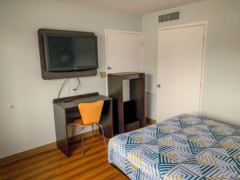 Motel 6 Dayton, OH image