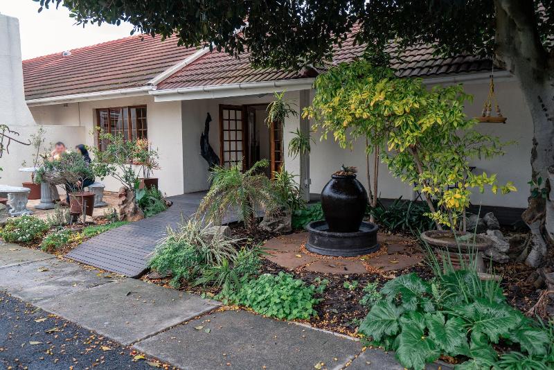 Dolliwarie Guest House image