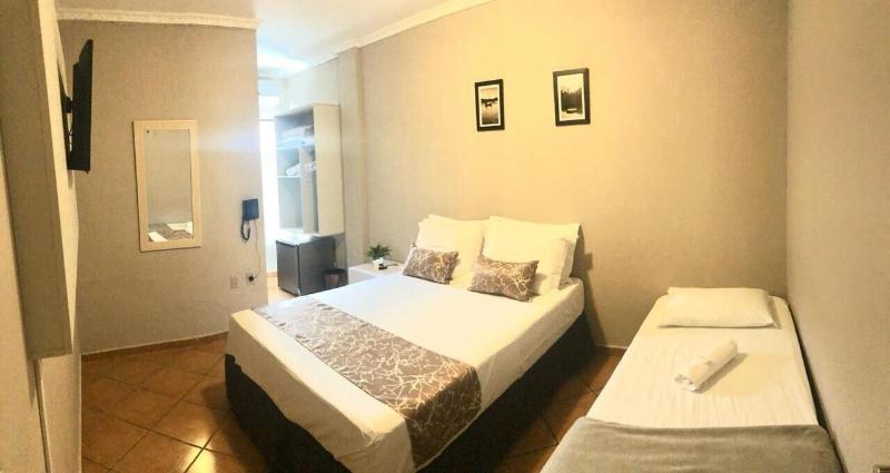 Hotel Lorimar image