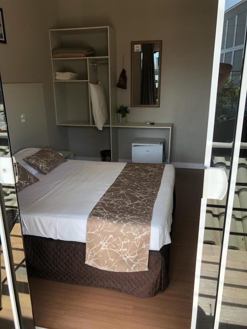 Hotel Lorimar image