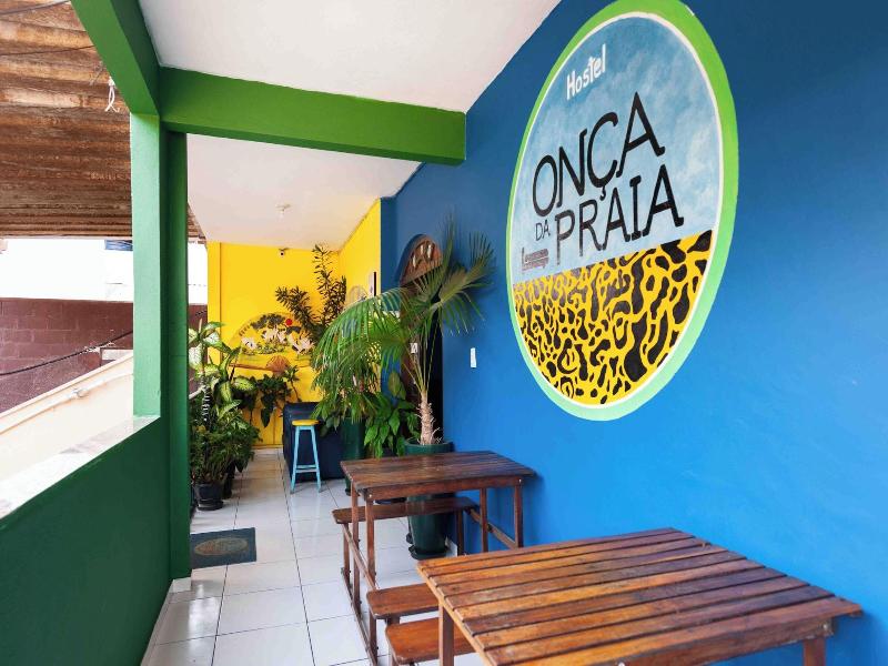 Onça da Praia Hostel