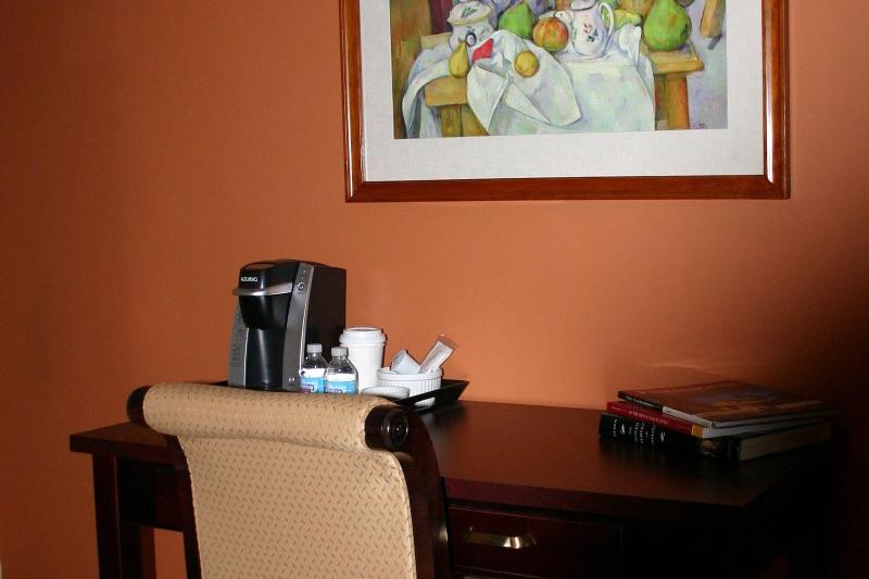 Showers Inn image