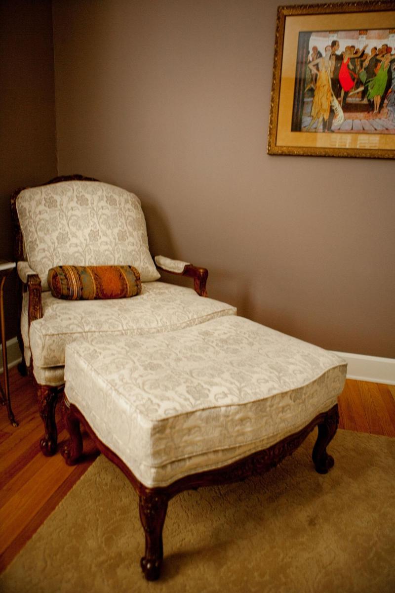 Showers Inn image