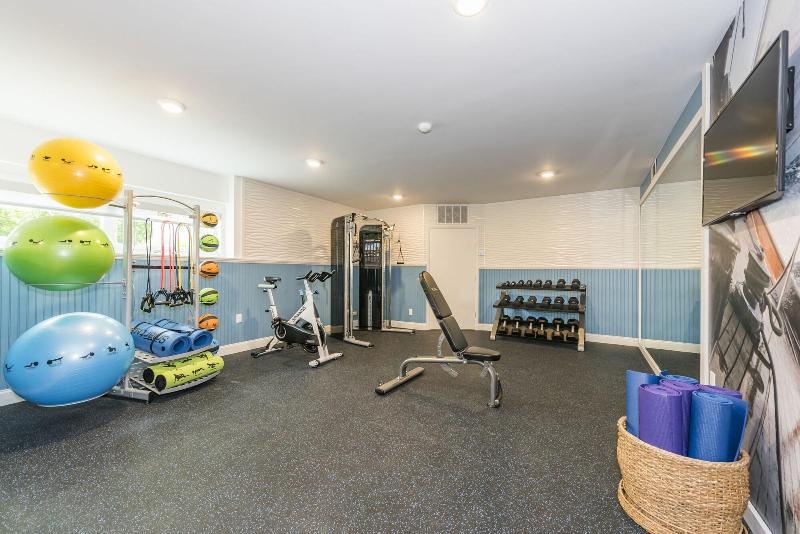 Rockport Inn And Suites image