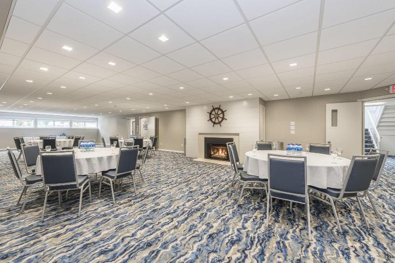 Rockport Inn And Suites image
