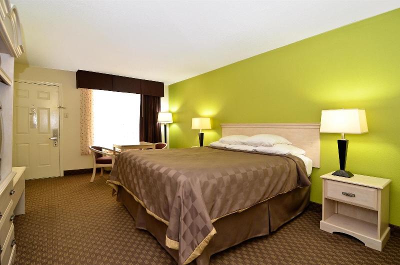 Motel 6 Luling, LA image