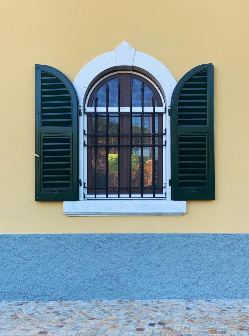 B&B Mikeme image