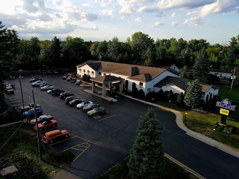 Bay Inn image