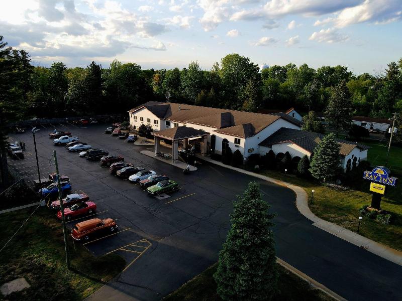 Bay Inn image