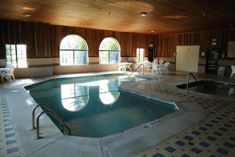 Bay Inn image