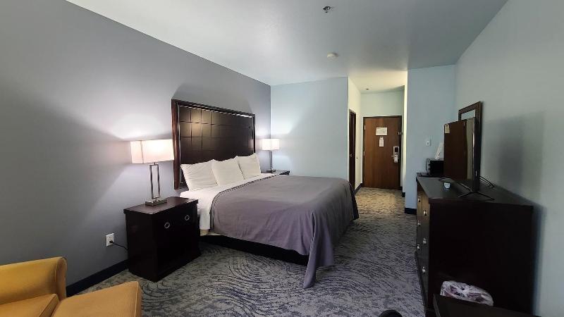 Bay Inn image