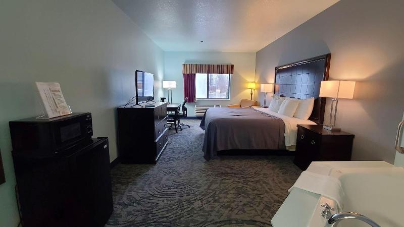 Bay Inn image