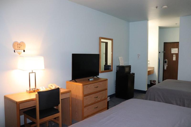 Bay Inn image