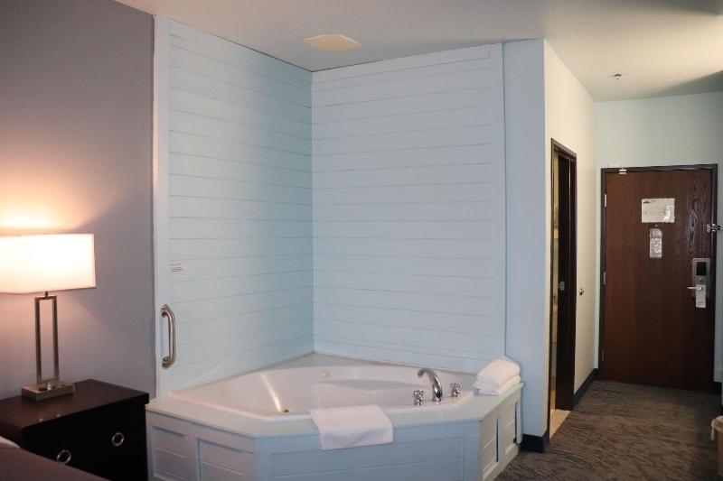 Bay Inn image
