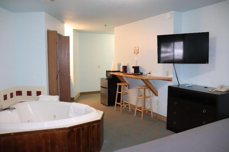Bay Inn image