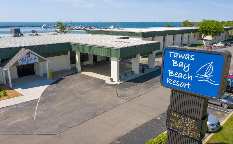 Tawas Bay Beach Resort image