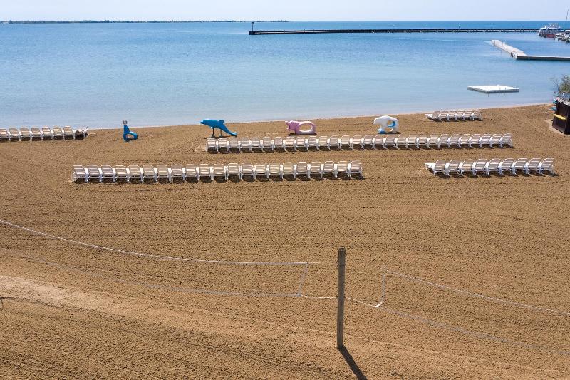 Tawas Bay Beach Resort image