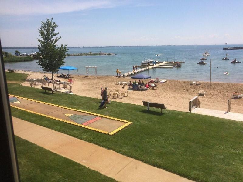 Tawas Bay Beach Resort image
