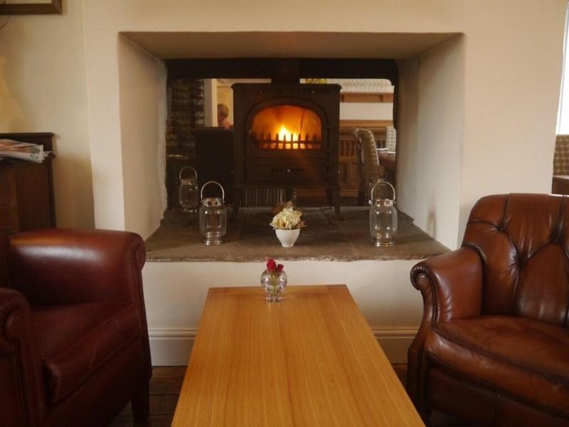 The 3 Millstones Inn image