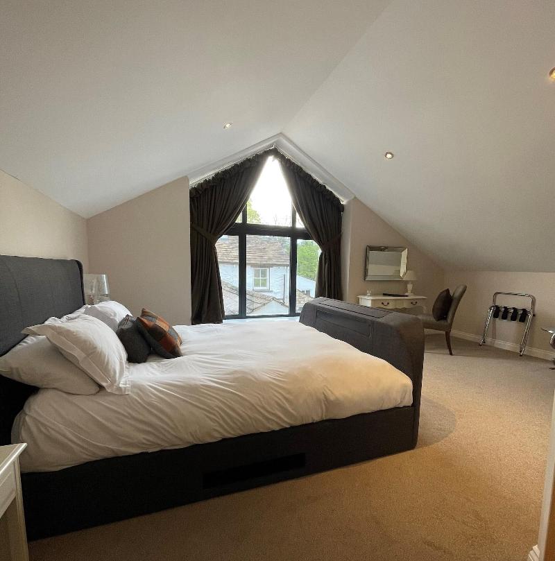 The 3 Millstones Inn image