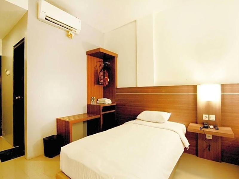 Alzara Hotel image
