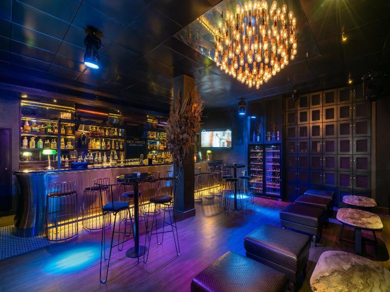 Regal Réseau Hotel & Spa image