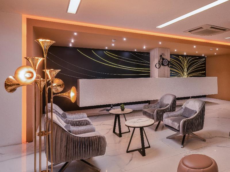 Regal Réseau Hotel & Spa image