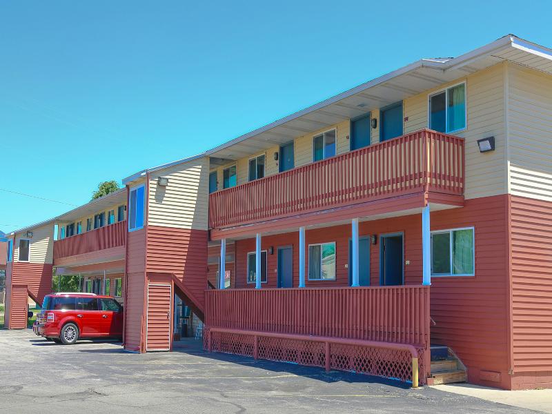 Chippewa Motel image
