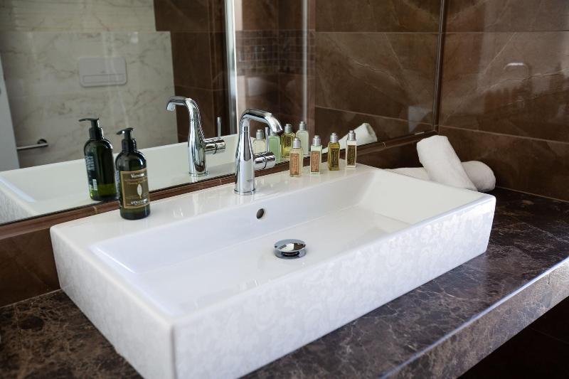 Elke Spa Hotel image