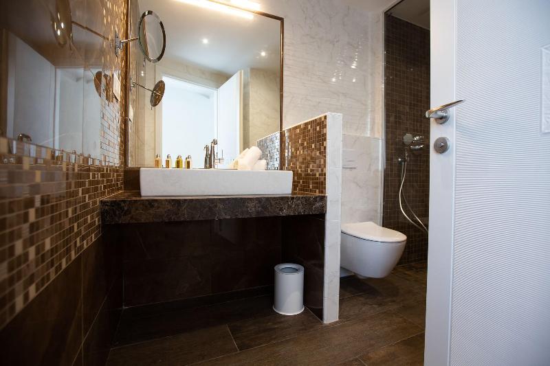 Elke Spa Hotel image