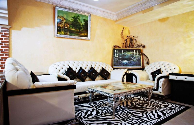 Naima House image