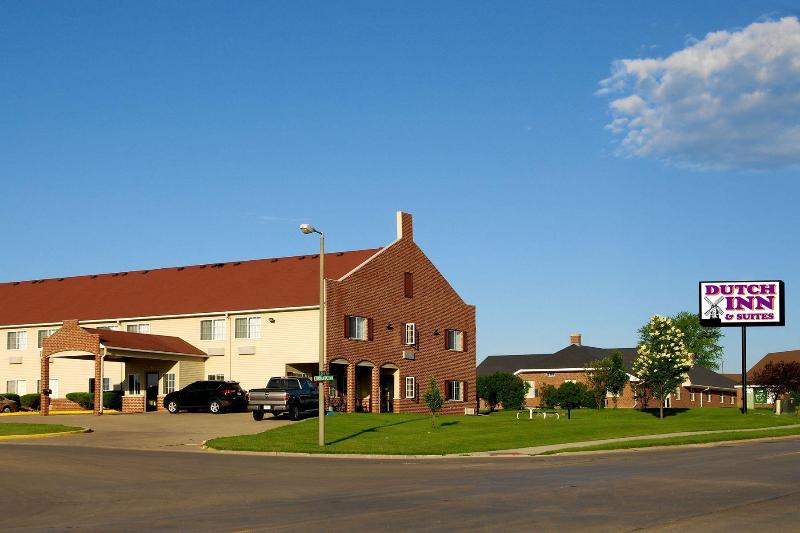 Dutch Inn And Suites image