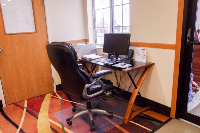 Dutch Inn And Suites image
