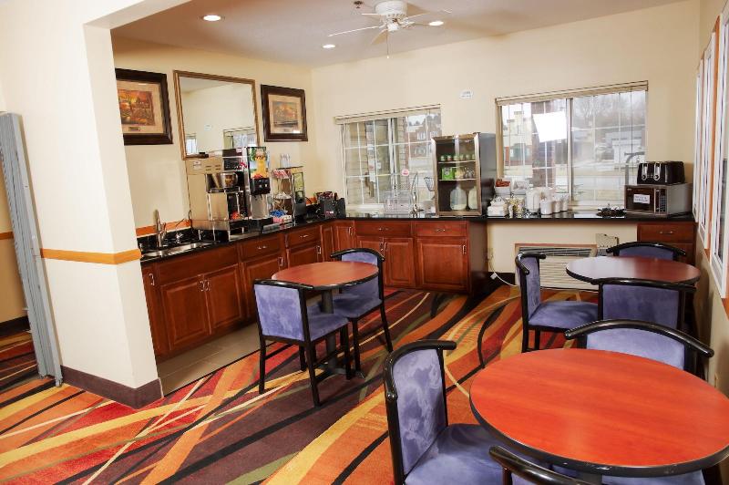 Dutch Inn And Suites image