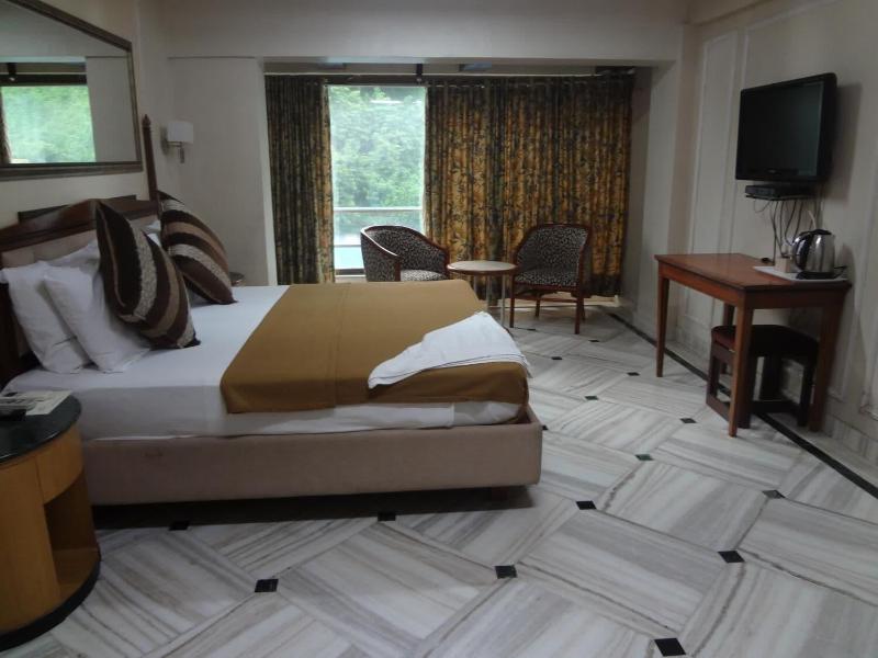 Royal Park Hotel image