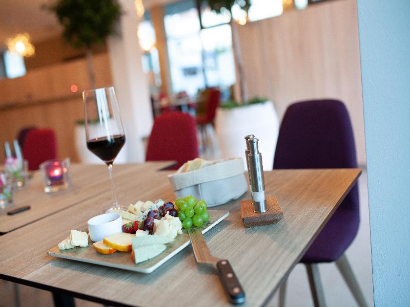 Best Western Hotel Tulln image