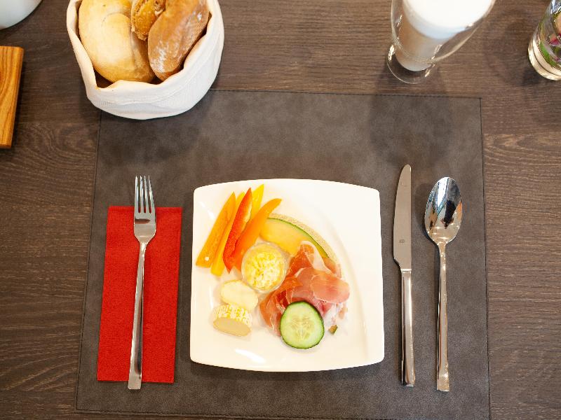 Best Western Hotel Tulln image