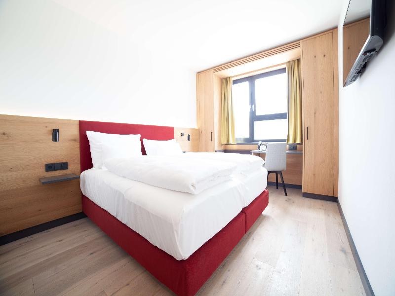 Best Western Hotel Tulln image