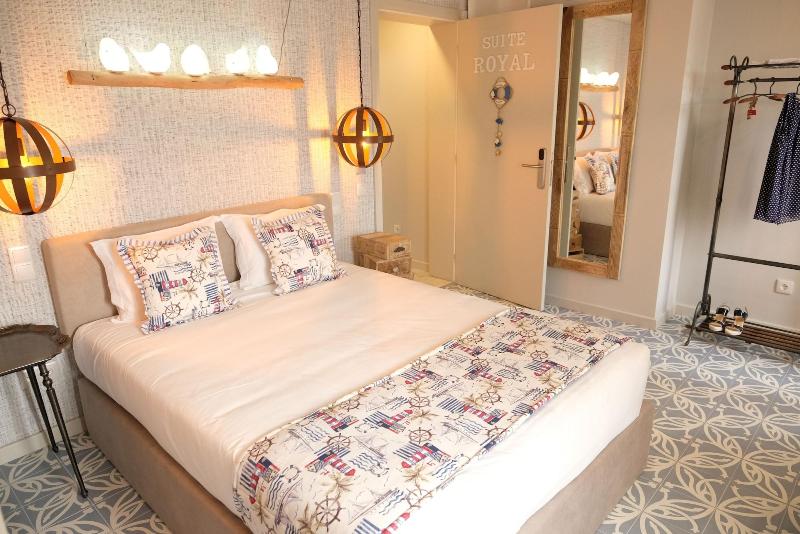 Royal Beach Hostel & Suites image