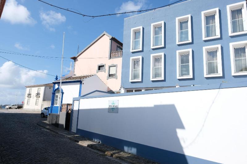 Royal Beach Hostel & Suites image