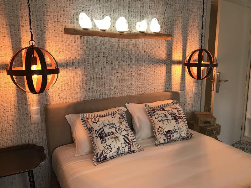 Royal Beach Hostel & Suites image