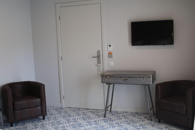 Royal Beach Hostel & Suites image
