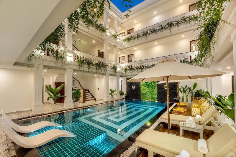 Royal Manison Hotel & Spa image