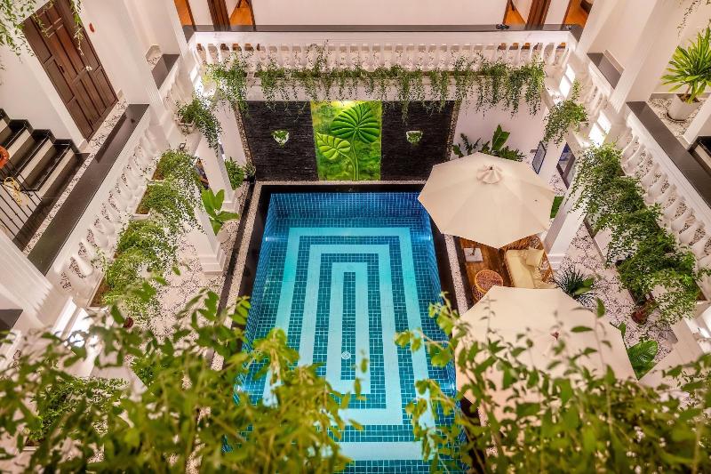 Royal Manison Hotel & Spa image