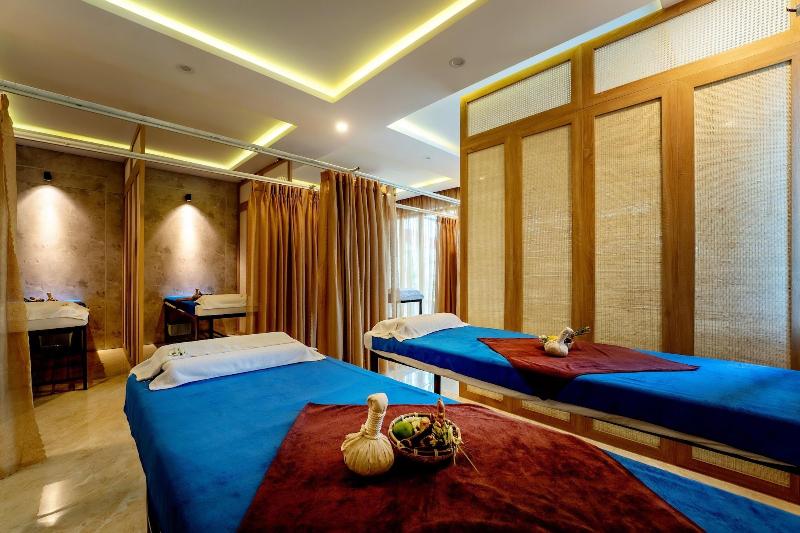Royal Manison Hotel & Spa image