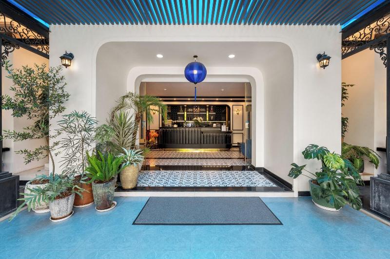 Royal Manison Hotel & Spa image