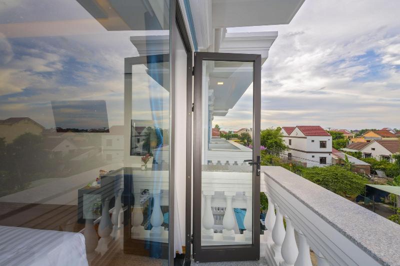 Royal Manison Hotel & Spa image